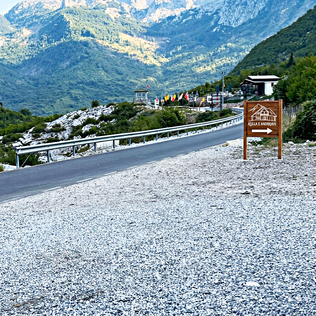 Sign to the House – Heading South